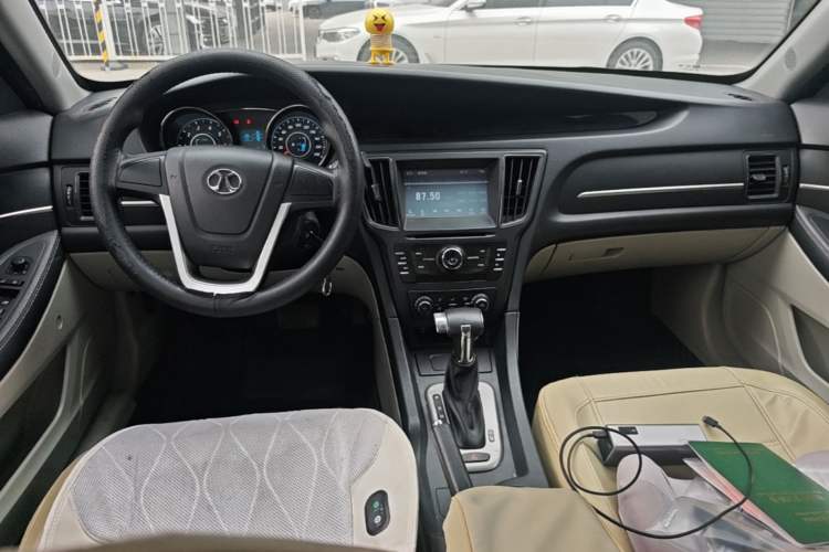 Used BAIC Senova D50 2015 1.5L CVT Standard Value Navigation Edition Center Console