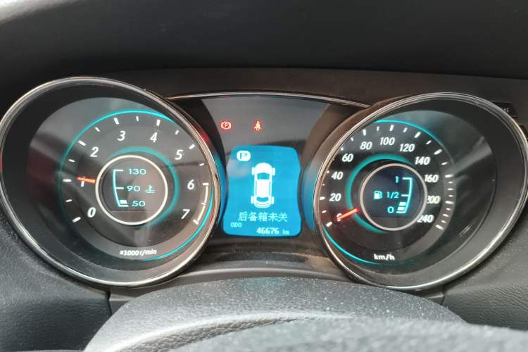 Used BAIC Senova D50 2015 1.5L CVT Standard Value Navigation Edition Instrument Cluster