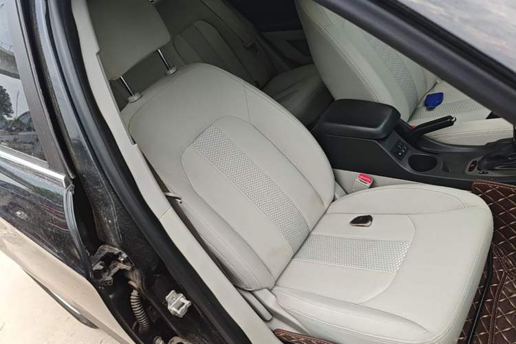 Used BAIC Senova D50 2015 1.5L CVT Standard Value Navigation Edition Right Front Seat