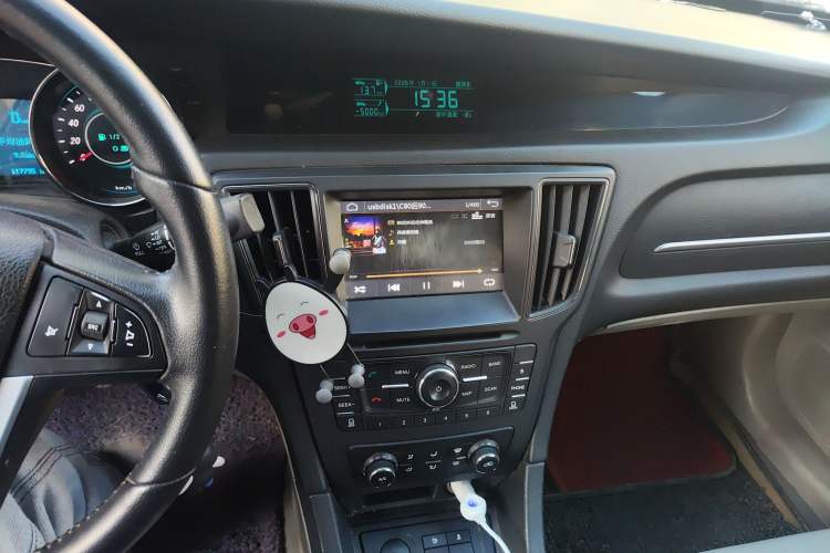 Used BAIC Senova D50 2015 1.5L Manual Comfort Value Navigation Edition Audio And AC Panel