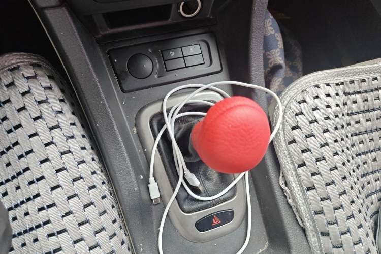 Used BAIC Senova D50 2015 1.5L Manual Comfort Value Navigation Edition Gear Lever