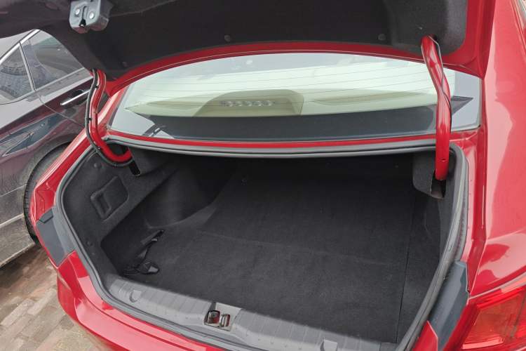 Used BAIC Senova D50 2015 1.5L CVT Standard Value Navigation Edition Trunk