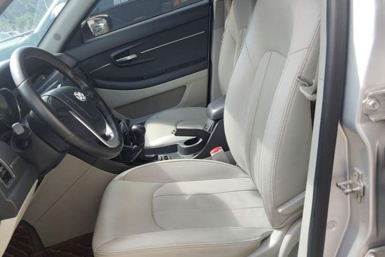Used BAIC Senova D50 2015 1.5L Manual Comfort Value Navigation Edition Left Front Seat