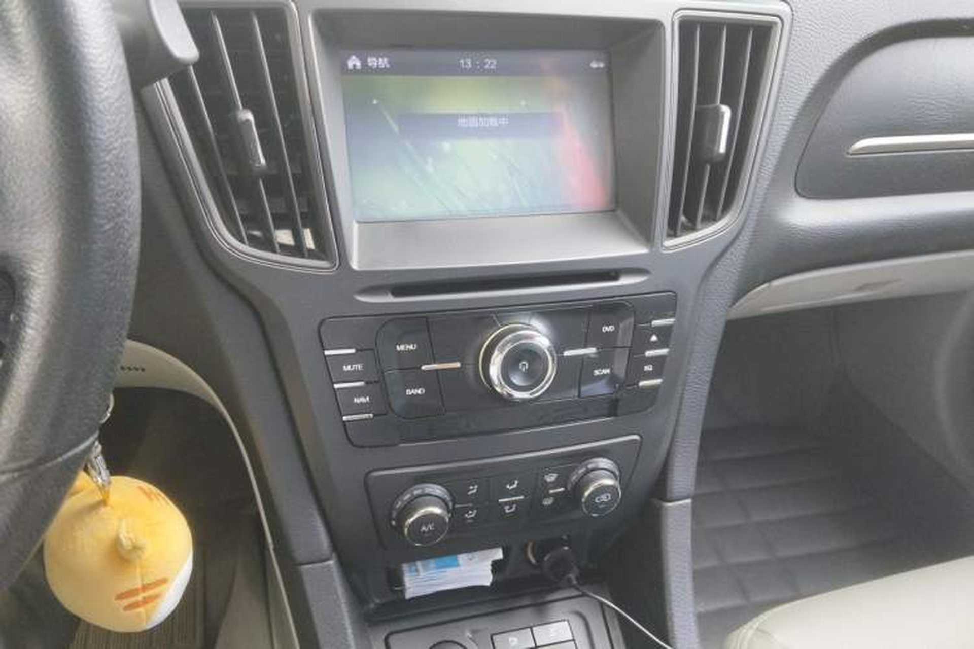 Used BAIC Senova D50 2015 1.5L Manual Comfort Value Navigation Edition Audio And AC Panel