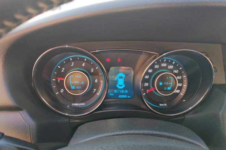Used BAIC Senova D50 2015 1.5L Manual Comfort Value Navigation Edition Instrument Cluster