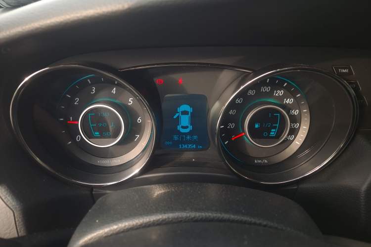 Used BAIC Senova D50 2015 1.5L Manual Comfort Value Navigation Edition Instrument Cluster