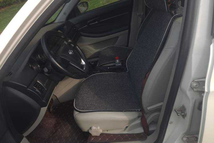 Used BAIC Senova D50 2015 1.5L Manual Comfort Value Navigation Edition Left Front Seat