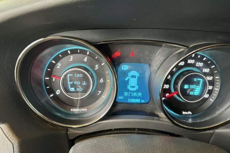 Used BAIC Senova D50 2015 1.5L CVT Standard Value Navigation Edition Odometer Close Up