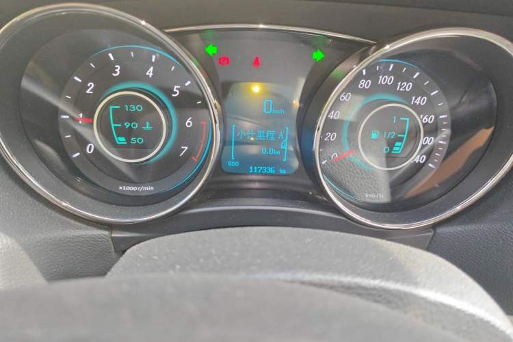 Used BAIC Senova D50 2015 1.5L Manual Comfort Value Navigation Edition Odometer Close Up