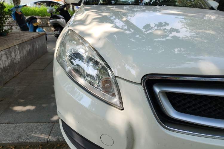 Used BAIC Senova D50 2015 1.5L CVT Standard Value Navigation Edition Right Front Headlight