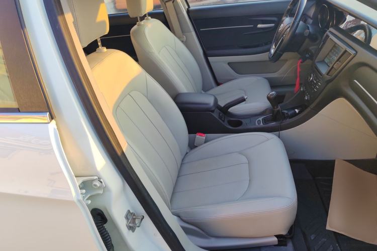 Used BAIC Senova D50 2015 1.5L Manual Comfort Value Navigation Edition Right Front Seat