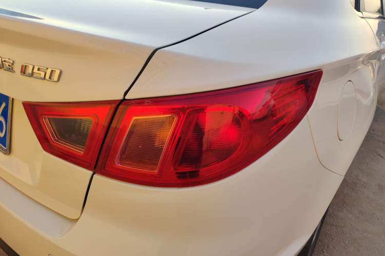 Used BAIC Senova D50 2015 1.5L Manual Comfort Value Navigation Edition Right Rear Taillight