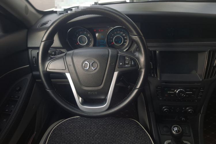 Used BAIC Senova D50 2015 1.5L Manual Comfort Value Navigation Edition Steering Wheel