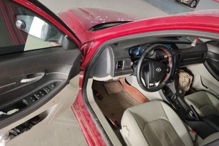 Used BAIC Senova D50 2016 1.5L Manual Elite Edition Driver Seat