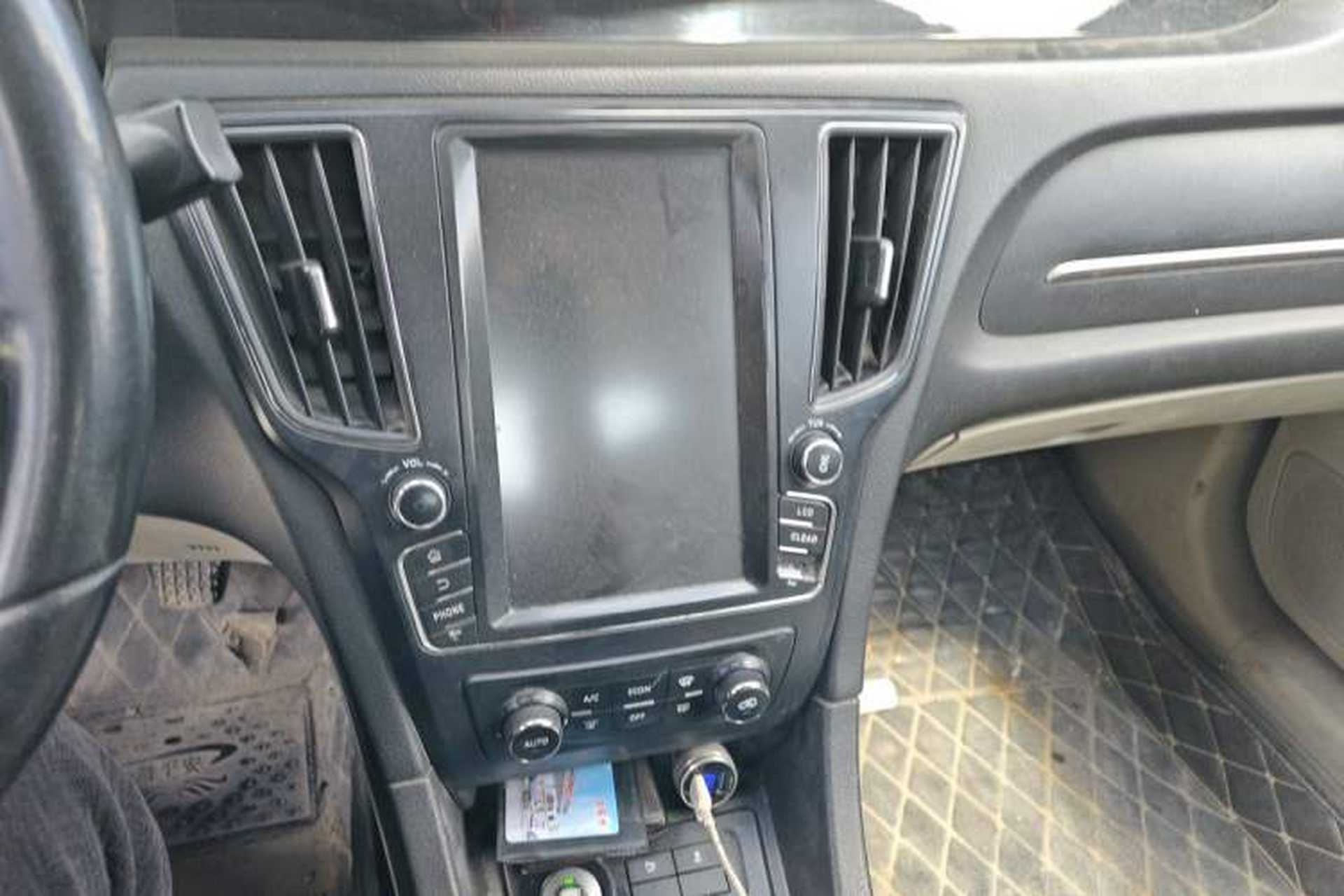 Used BAIC Senova D50 2016 1.5L Manual Elite Edition Audio And AC Panel
