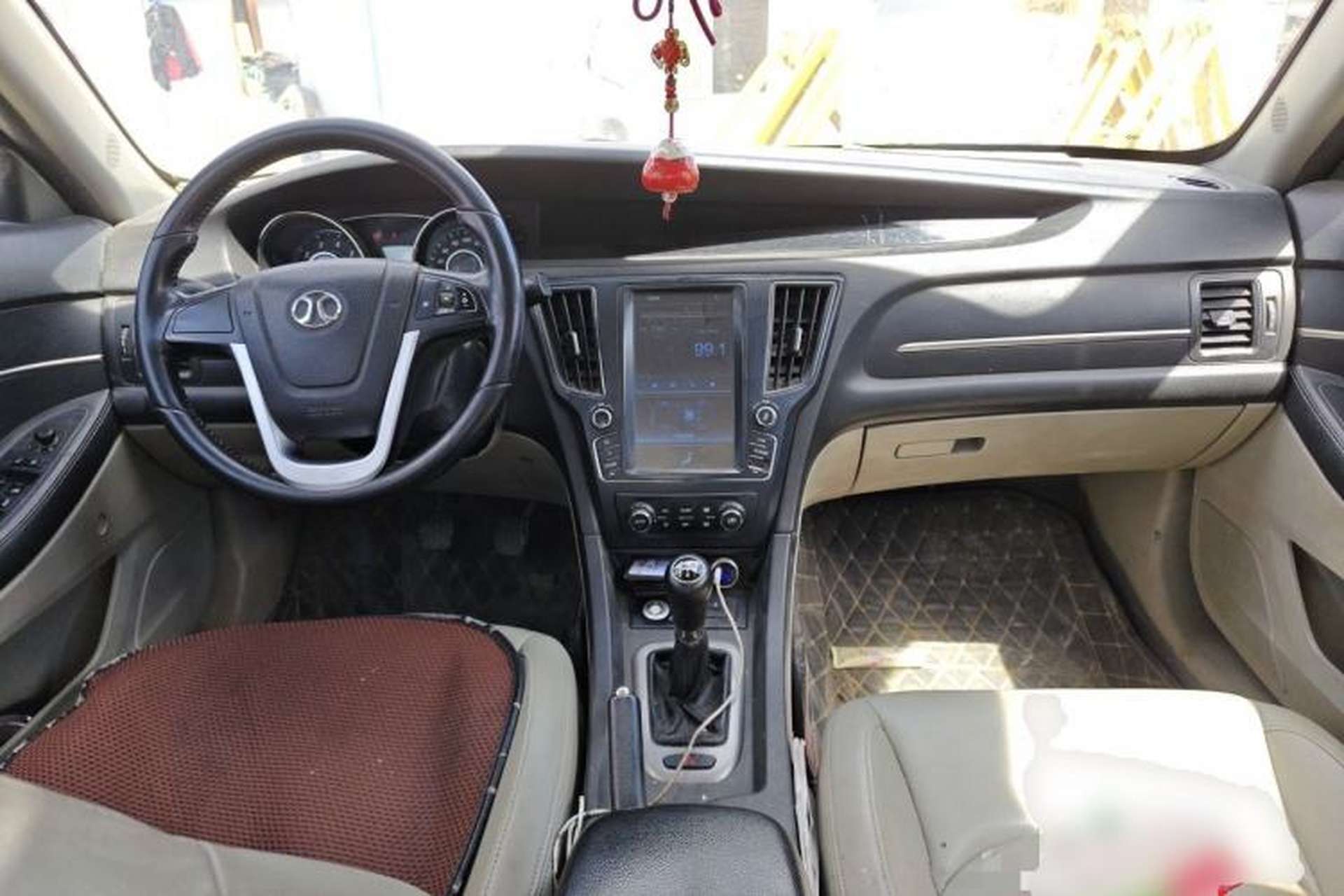 Used BAIC Senova D50 2016 1.5L Manual Elite Edition Center Console