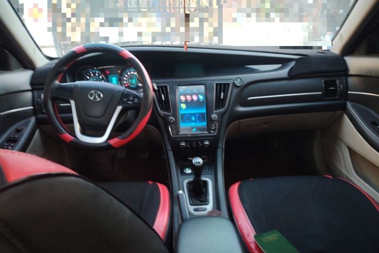 Used BAIC Senova D50 2016 1.5L Manual Elite Edition Center Console