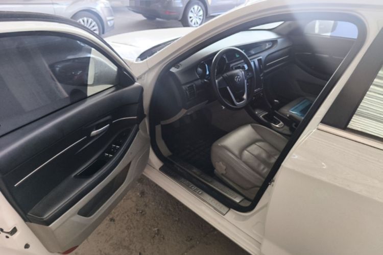 Used BAIC Senova D50 2016 1.5L Manual Elite Edition Driver Seat