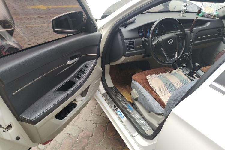 Used BAIC Senova D50 2016 1.5L Manual Elite Edition Driver Seat