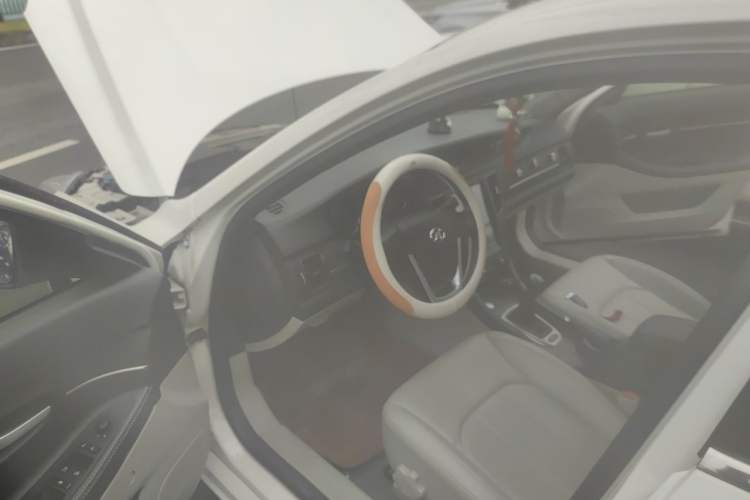 Used BAIC Senova D50 2016 1.5L Manual Elite Edition Driver Seat