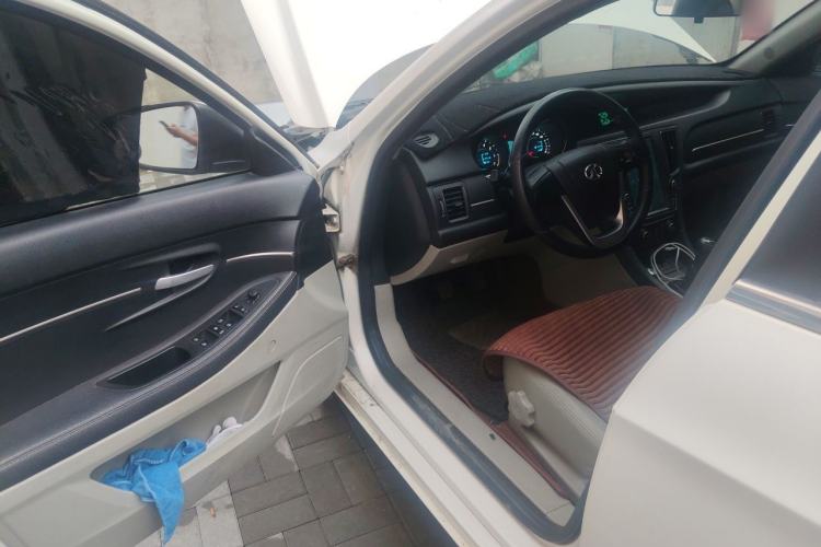 Used BAIC Senova D50 2016 1.5L Manual Elite Edition Driver Seat
