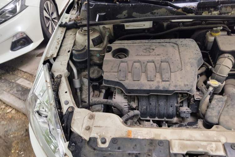 Used BAIC Senova D50 2016 1.5L Manual Elite Edition Engine Bay Right