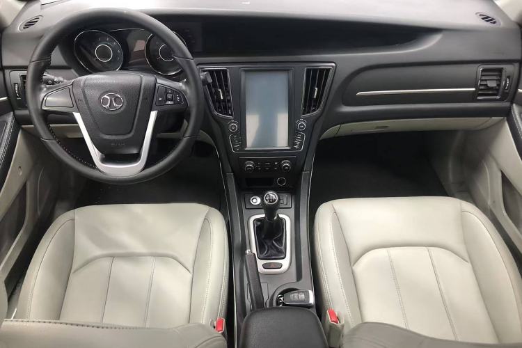 Used BAIC Senova D50 2016 1.5L Manual Elite Edition Interior 1