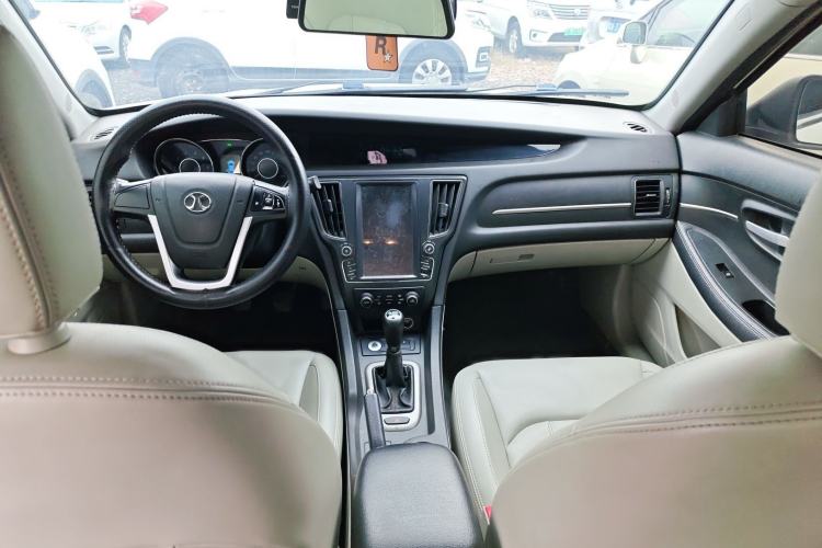Used BAIC Senova D50 2016 1.5L Manual Elite Edition Interior 3