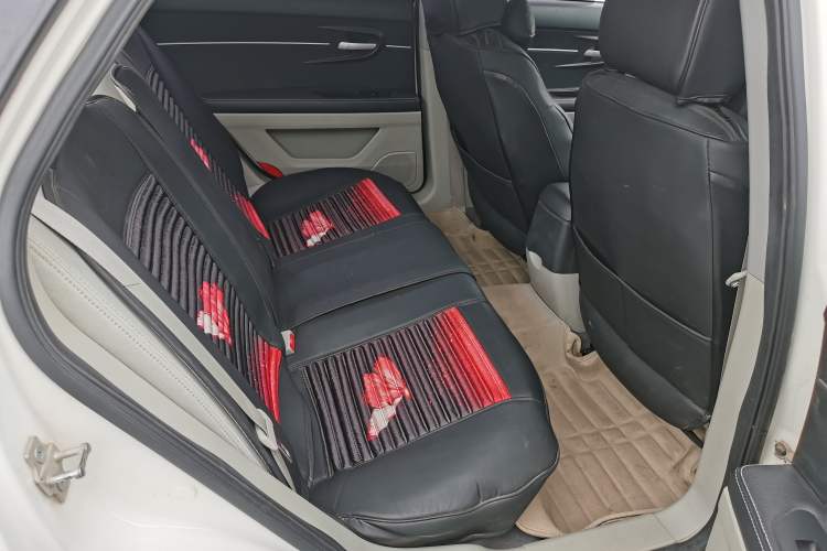 Used BAIC Senova D50 2016 1.5L Manual Standard Edition Interior 8