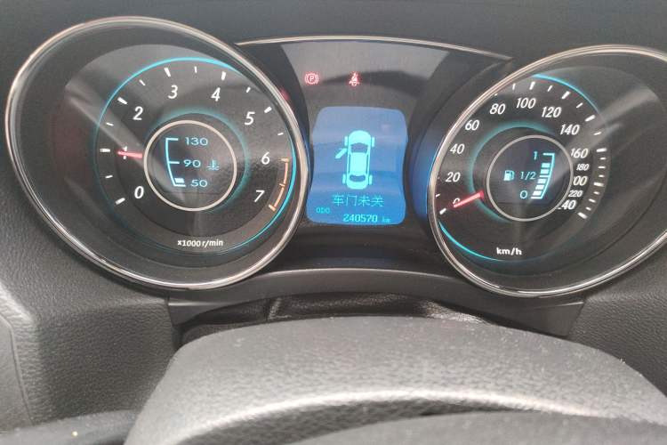 Used BAIC Senova D50 2016 1.5L Manual Elite Edition Odometer Close Up