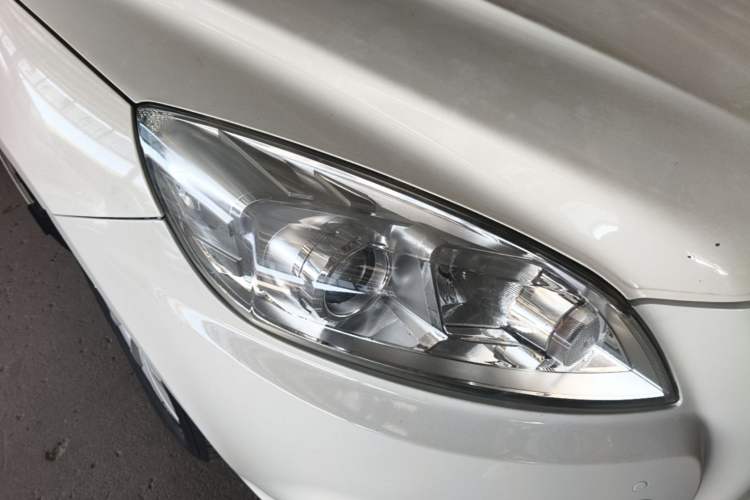 Used BAIC Senova D50 2016 1.5L Manual Elite Edition Right Front Headlight