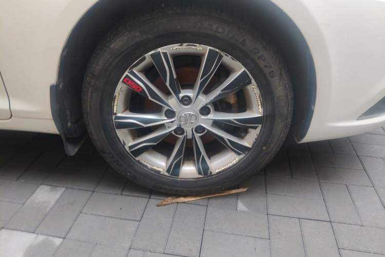 Used BAIC Senova D50 2016 1.5L Manual Elite Edition Right Front Wheel Hub
