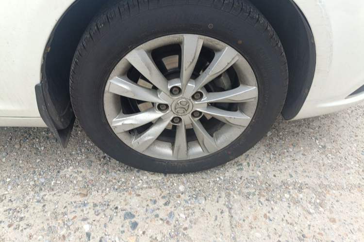Used BAIC Senova D50 2016 1.5L Manual Elite Edition Right Front Wheel Hub