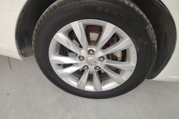 Used BAIC Senova D50 2016 1.5L Manual Elite Edition Right Front Wheel Hub