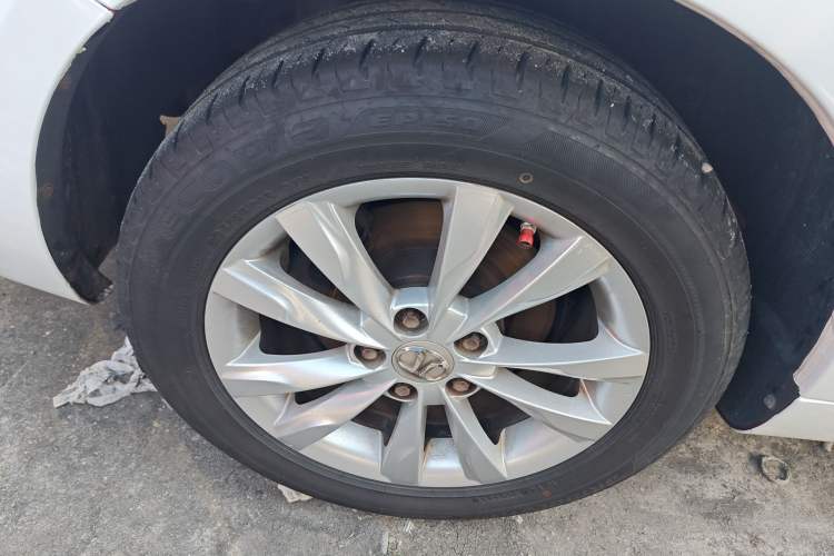 Used BAIC Senova D50 2016 1.5L CVT Elite Edition Right Rear Wheel Hub