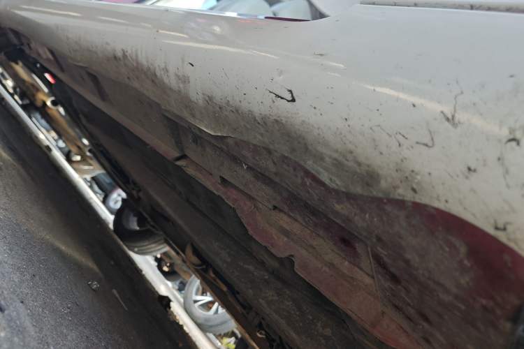 Used BAIC Senova D50 2016 1.5L CVT Elite Edition Right Side Sill