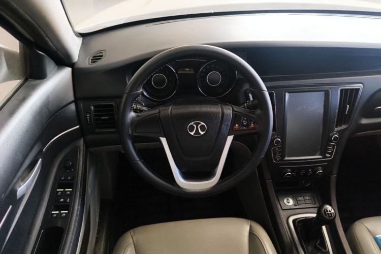 Used BAIC Senova D50 2016 1.5L Manual Elite Edition Steering Wheel