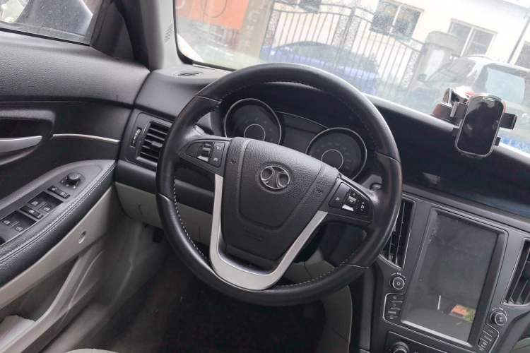 Used BAIC Senova D50 2016 1.5L CVT Elite Edition Steering Wheel