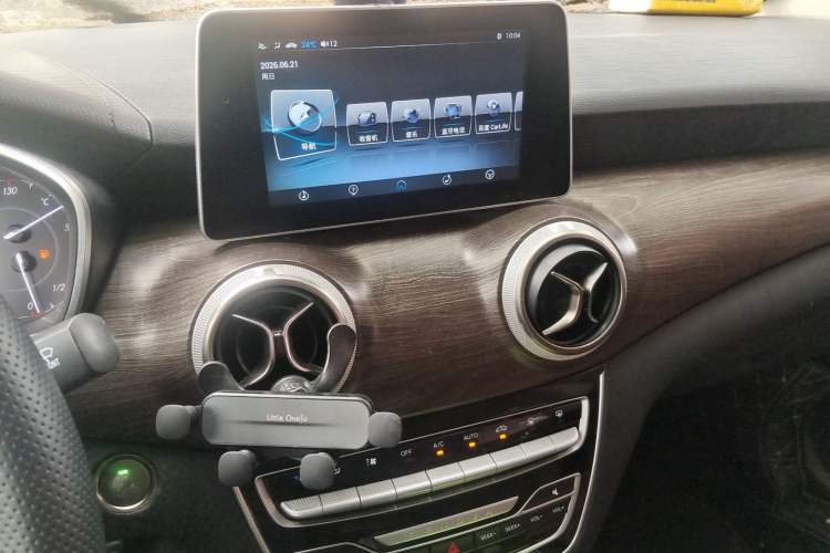 Used BAIC Senova D50 2018 1.5L CVT Prestige Intelligent Drive Edition Audio And AC Panel