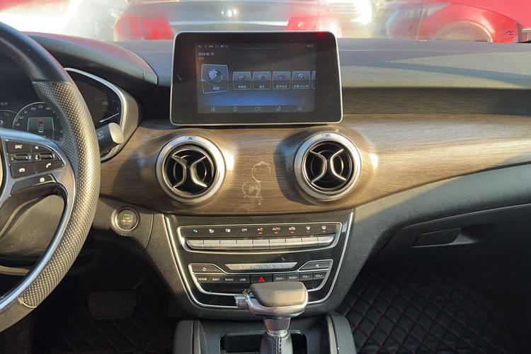 Used BAIC Senova D50 2018 1.5L CVT Prestige Intelligent Drive Edition Audio And AC Panel