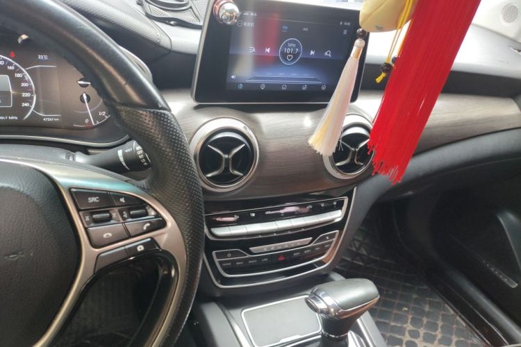 Used BAIC Senova D50 2018 1.5L CVT Prestige Intelligent Drive Edition Audio And AC Panel