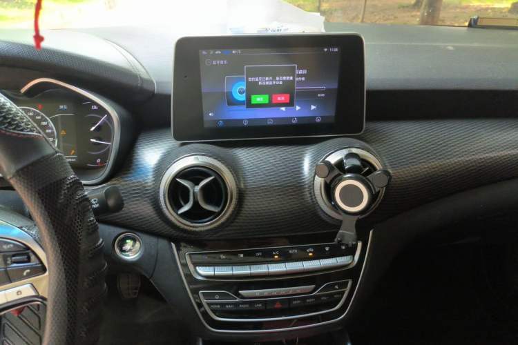 Used BAIC Senova D50 2018 1.5L Manual Luxury Intelligent Driving Version Audio And AC Panel