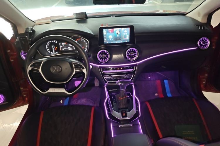 Used BAIC Senova D50 2018 1.5L CVT Luxury Intelligent Drive Edition Center Console