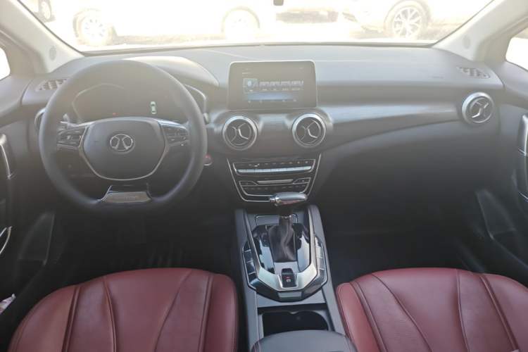 Used BAIC Senova D50 2018 1.5L CVT Prestige Intelligent Drive Edition Center Console