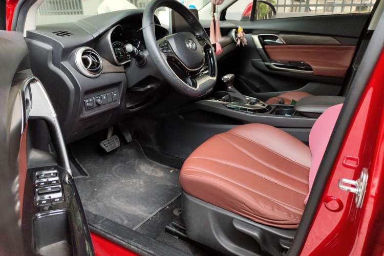 Used BAIC Senova D50 2018 1.5L CVT Prestige Smart Connect Edition Driver Seat