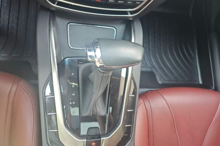Used BAIC Senova D50 2018 1.5L CVT Prestige Intelligent Drive Edition Gear Lever