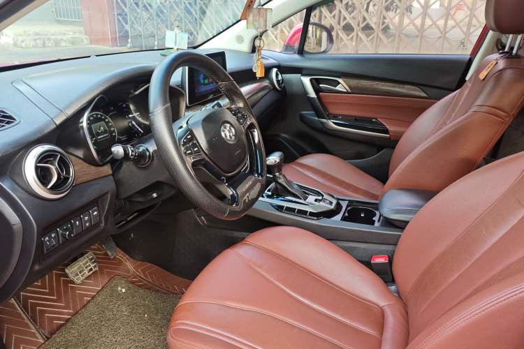Used BAIC Senova D50 2018 1.5L CVT Prestige Intelligent Drive Edition Interior 2