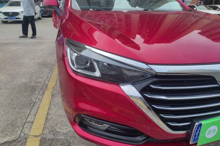 Used BAIC Senova D50 2018 1.5L CVT Prestige Intelligent Drive Edition Right Front Headlight