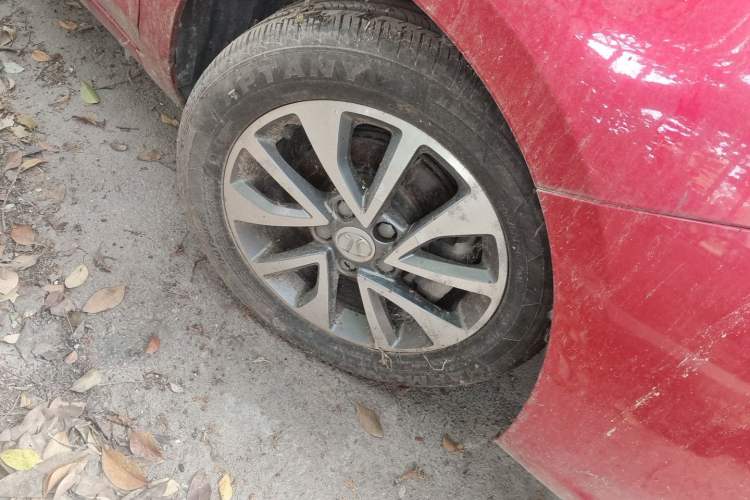 Used BAIC Senova D50 2018 1.5L CVT Prestige Intelligent Drive Edition Right Front Wheel Hub