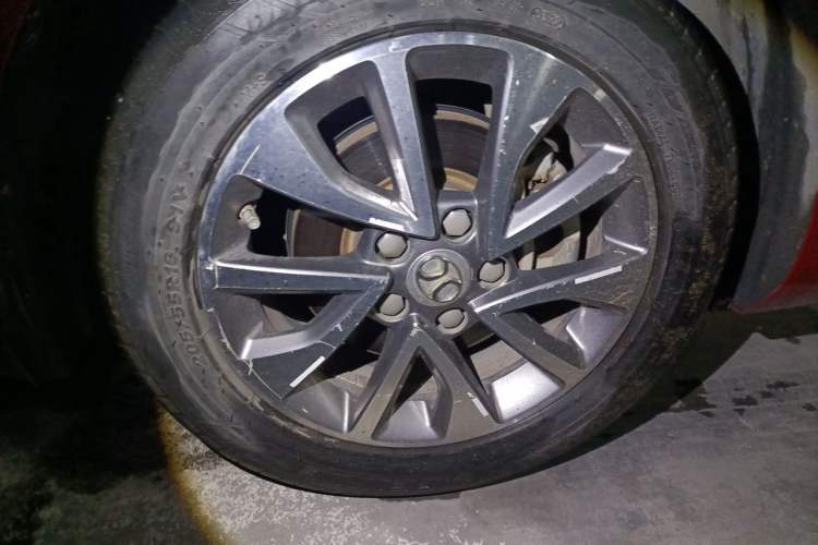 Used BAIC Senova D50 2018 1.5L Manual Prestige Intelligent Drive Edition Right Front Wheel Hub
